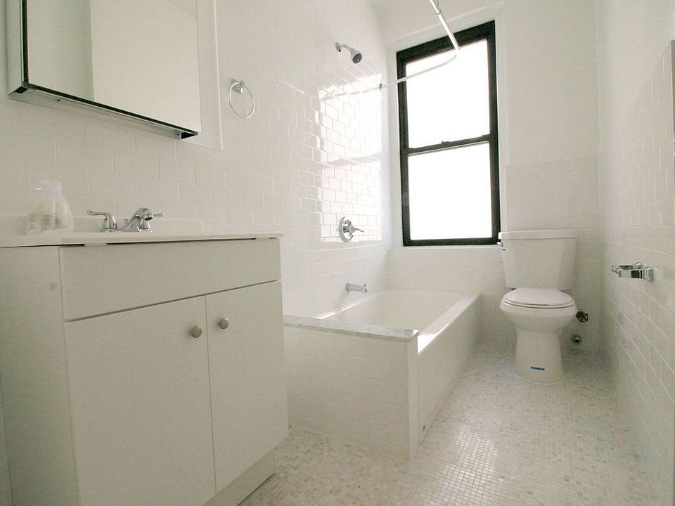 2nd image of 909 Sheridan Ave APT 3A