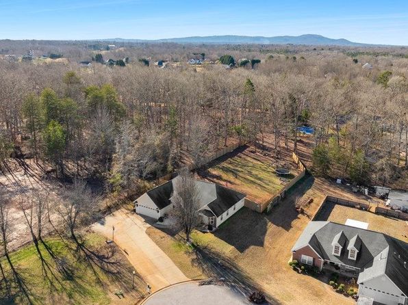 206 Casey Lee Ln, Greer, SC 29651