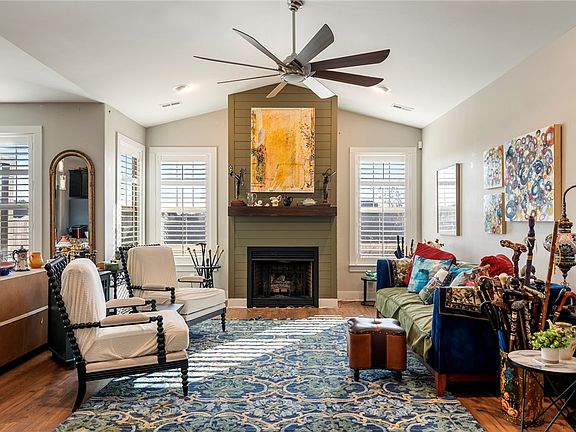 3rd image of 305 Ellsberry Way