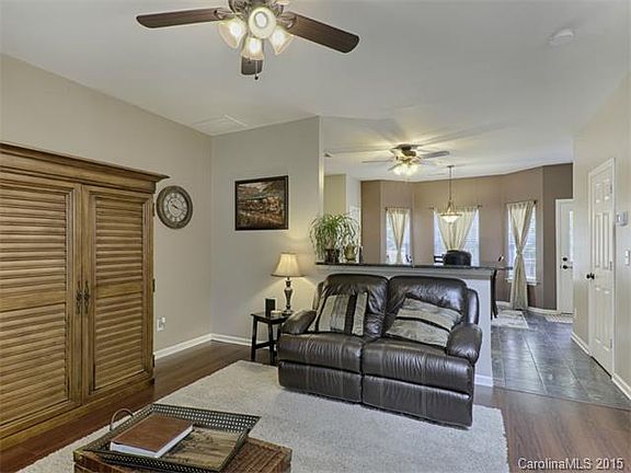 5th image of 15710 Lakepoint Forest Dr
