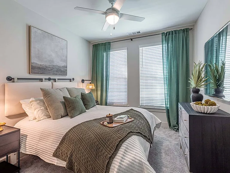 Capital Collective Luxury Apartments — Photo 29