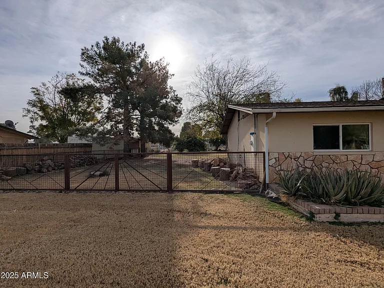 6511 W Fremont Rd — Photo 4