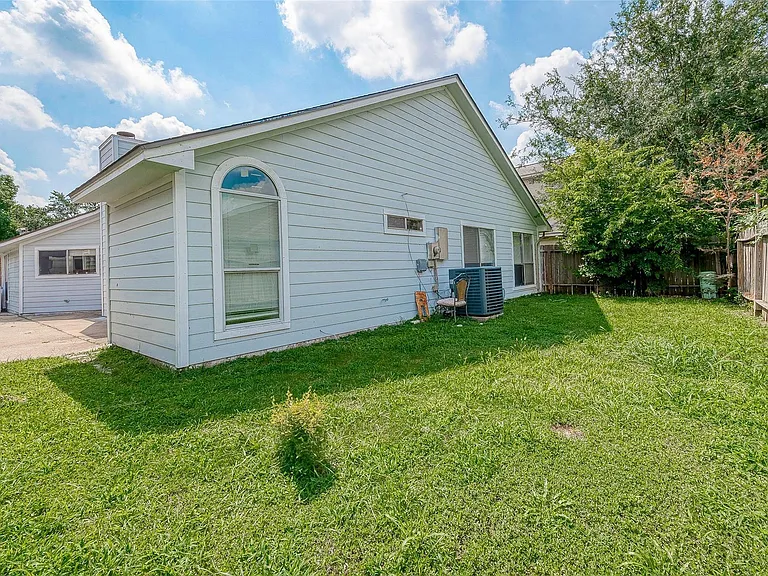 9310 Corner Oaks Ln — Photo 37
