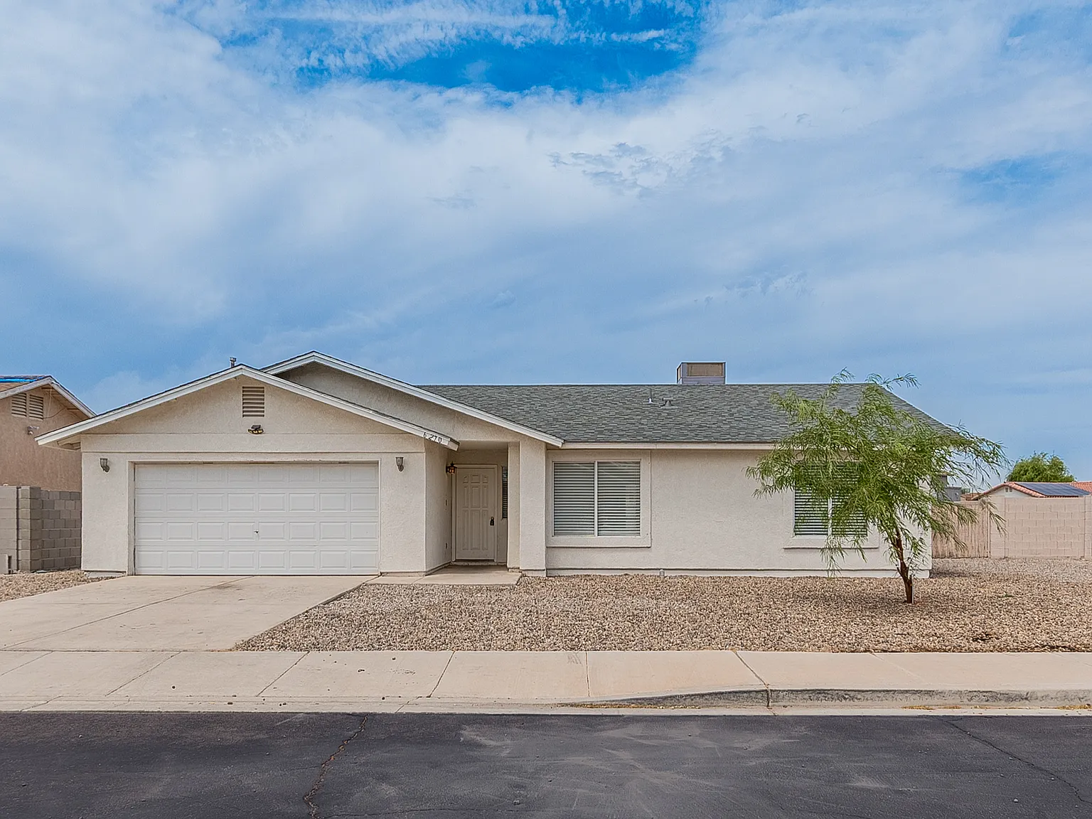 3 bed, 1449 sqft, $1,600 — Photo 1