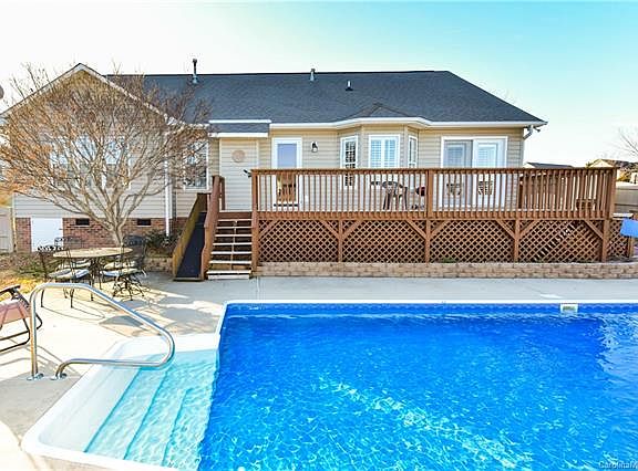 2nd image of 326 Holstein Dr