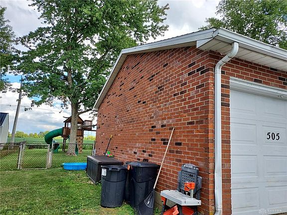 3rd image of 505 Winbigler St