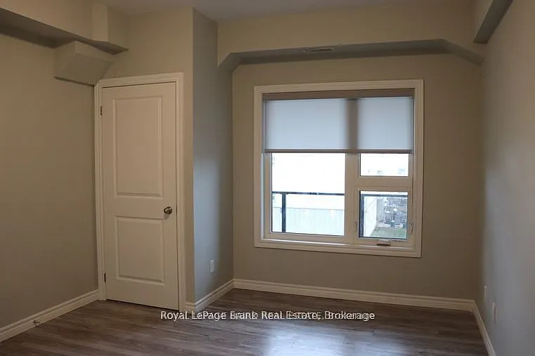 143 Bloor St W #403 — Photo 4