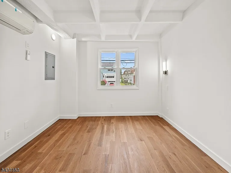 100 Chestnut St #3 — Photo 7