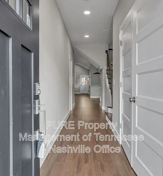 3212A Lincoln Ave — Photo 4