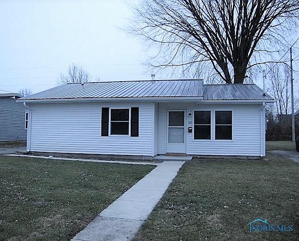 1st image of 1171 Bernard Ave