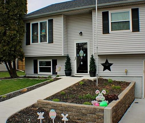 4th image of 7410 Starbright Blvd
