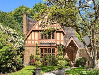 1902 E Blaine St, Seattle, WA, 98112