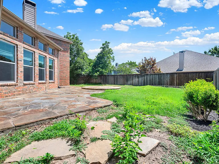 1413 Westmont Dr — Photo 30