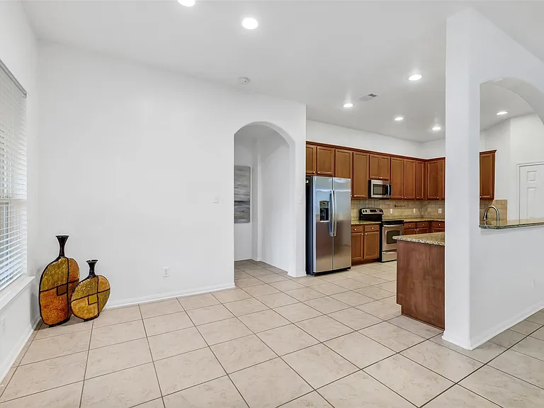 7014 Spruce View Ct — Photo 11