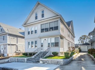 146-148 Easton St, Lawrence, MA 01843