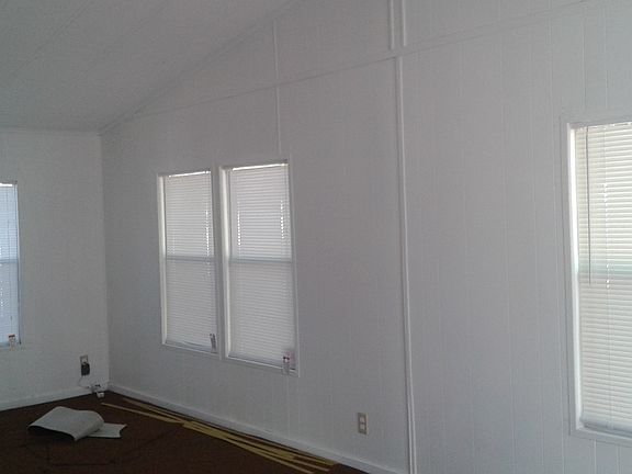 3rd image of 1002 Brinwood Dr