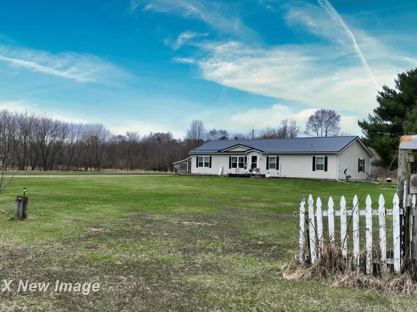 355 Carpenter Rd, Fostoria, MI 48435