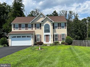 210 Long Hill Ct, Pasadena, MD 21122