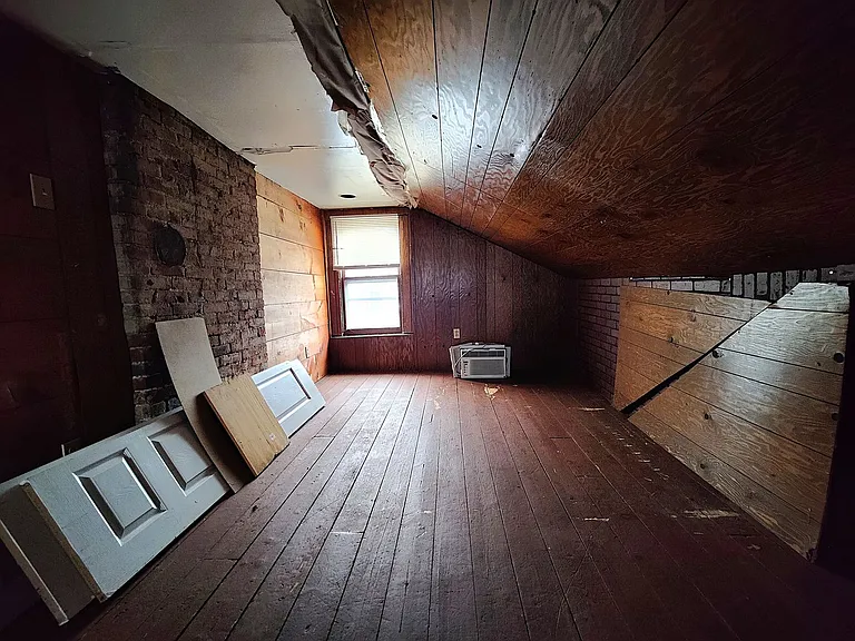 3139 Ward St — Photo 25