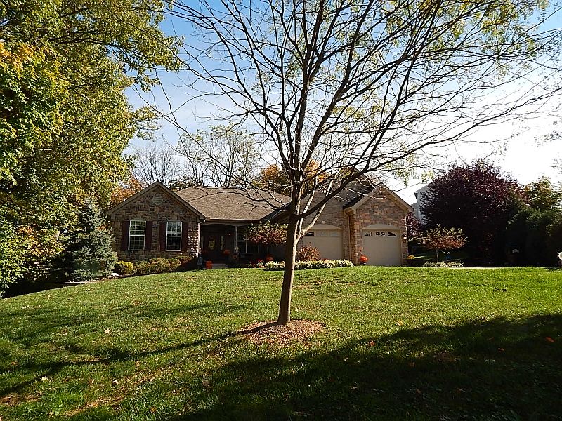 1st image of 157 Bridgewater Dr