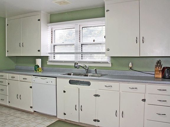 5th image of 12611 E Desmet Ave