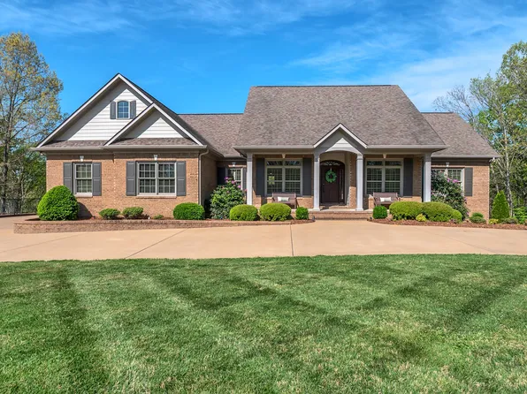 294 Cove Ln, Lawrenceburg, TN 38464