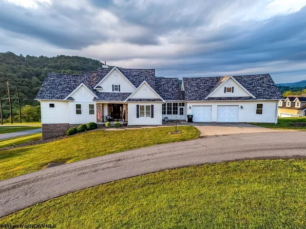 19 Blue Quill Rd, Bridgeport, WV 26330