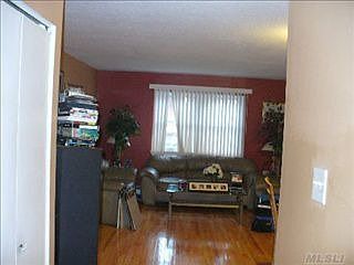 2nd image of 549 Warwick St