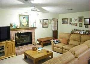 4th image of 3605 E Wilderness Dr