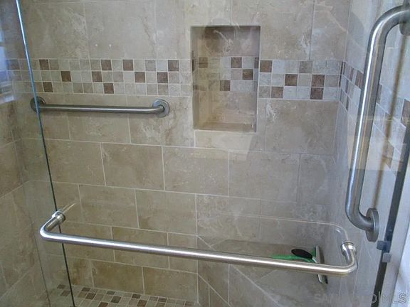 5th image of 16458 Bernardo Oaks Dr