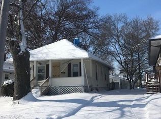 957 S Nelson Ave, Kankakee, IL 60901