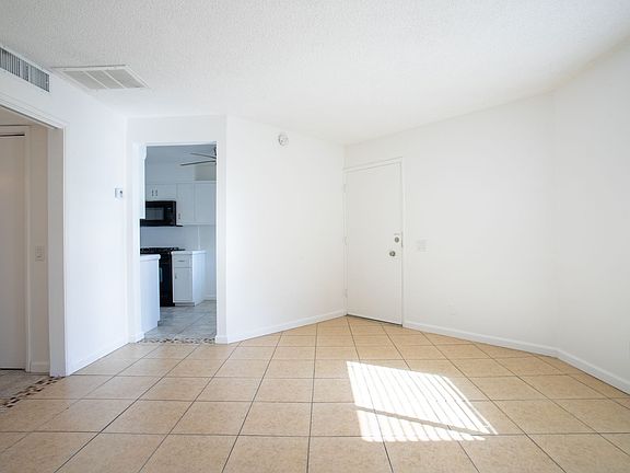 3rd image of 2080 S Camino Real #5