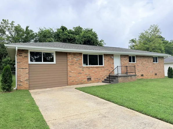 13 Phillips Dr, Fort Oglethorpe, GA 30742