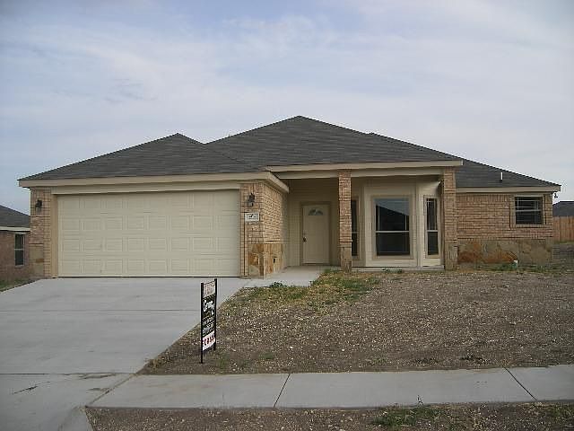 1st image of 404 Hedy Dr