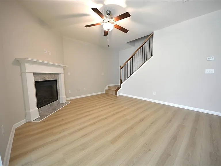 4724 Beacon Ridge Ln — Photo 8