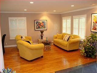 2nd image of 1089 Dwyer Ave