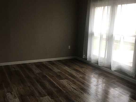 2nd image of 1118 Fairwood Ave