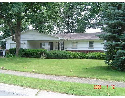 3806 Surrey Ln photo 1