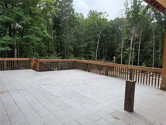 5th image of 2426 E Maddox Rd #226