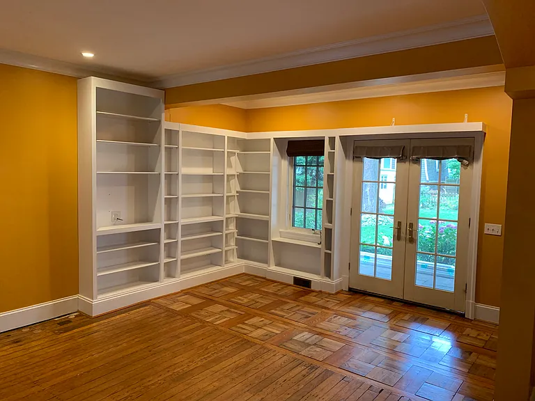 4536 Schenley Rd — Photo 2