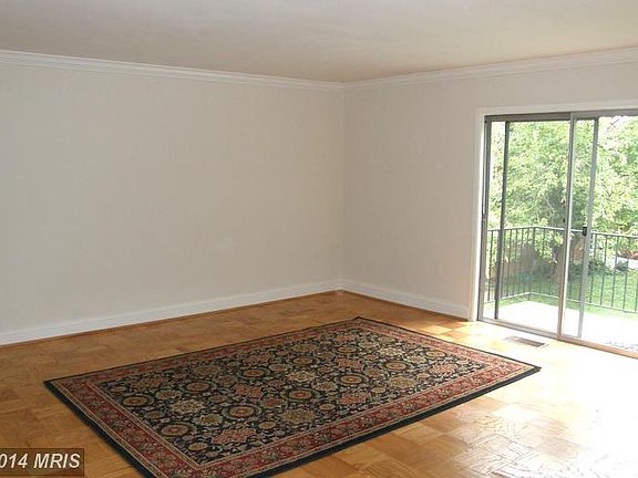 5th image of 10620 Weymouth St APT 202