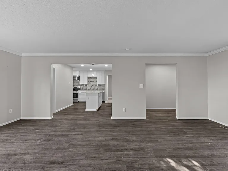 8977 Big Bend Blvd — Photo 6