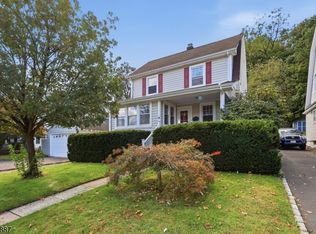4 Denman Pl, Summit, NJ 07901