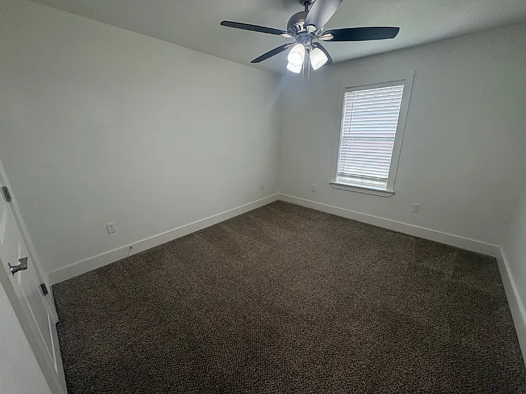 405 Ranger St — Photo 8