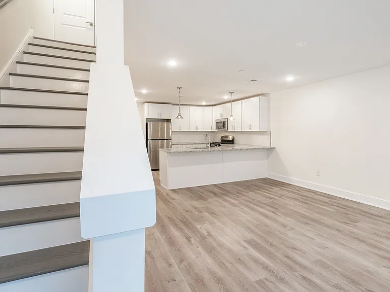 1502 N Randolph St #11C — Photo 12