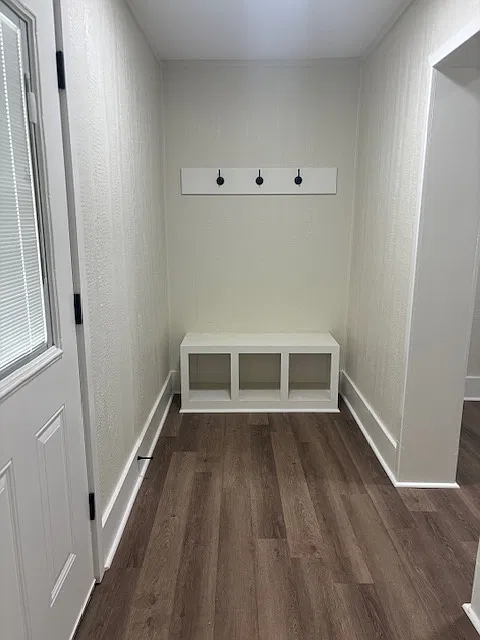 3 bed, 1327 sqft, $1,500 — Photo 2