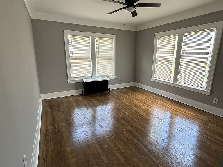 161 W Lawrence St #A — Photo 4