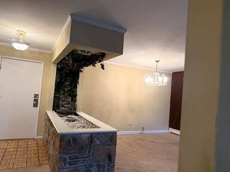 1311 S Finley Rd #422 — Photo 3