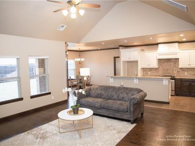 15904 James Thomas Ct, Edmond, OK, 73013