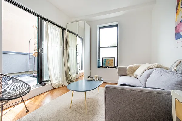 Rented by Brick&Mortar | media 16